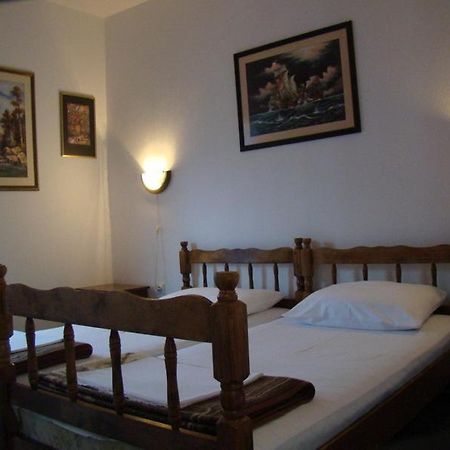 Apartments Svorcan Budva Rom bilde