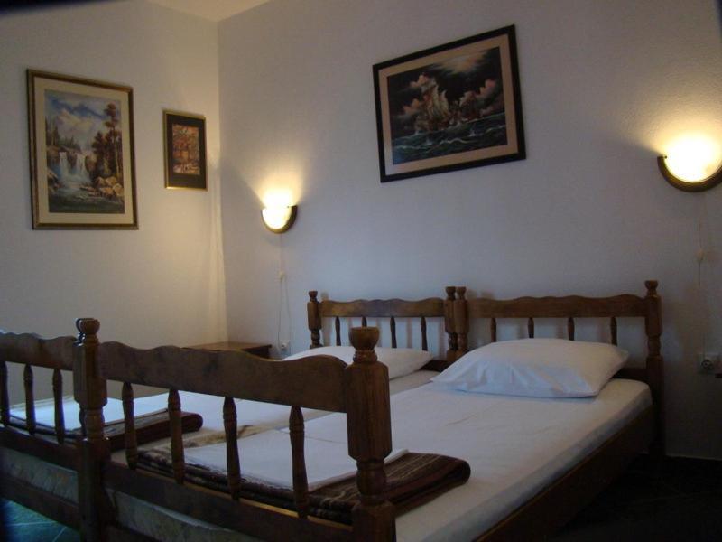 Apartments Svorcan Budva Rom bilde